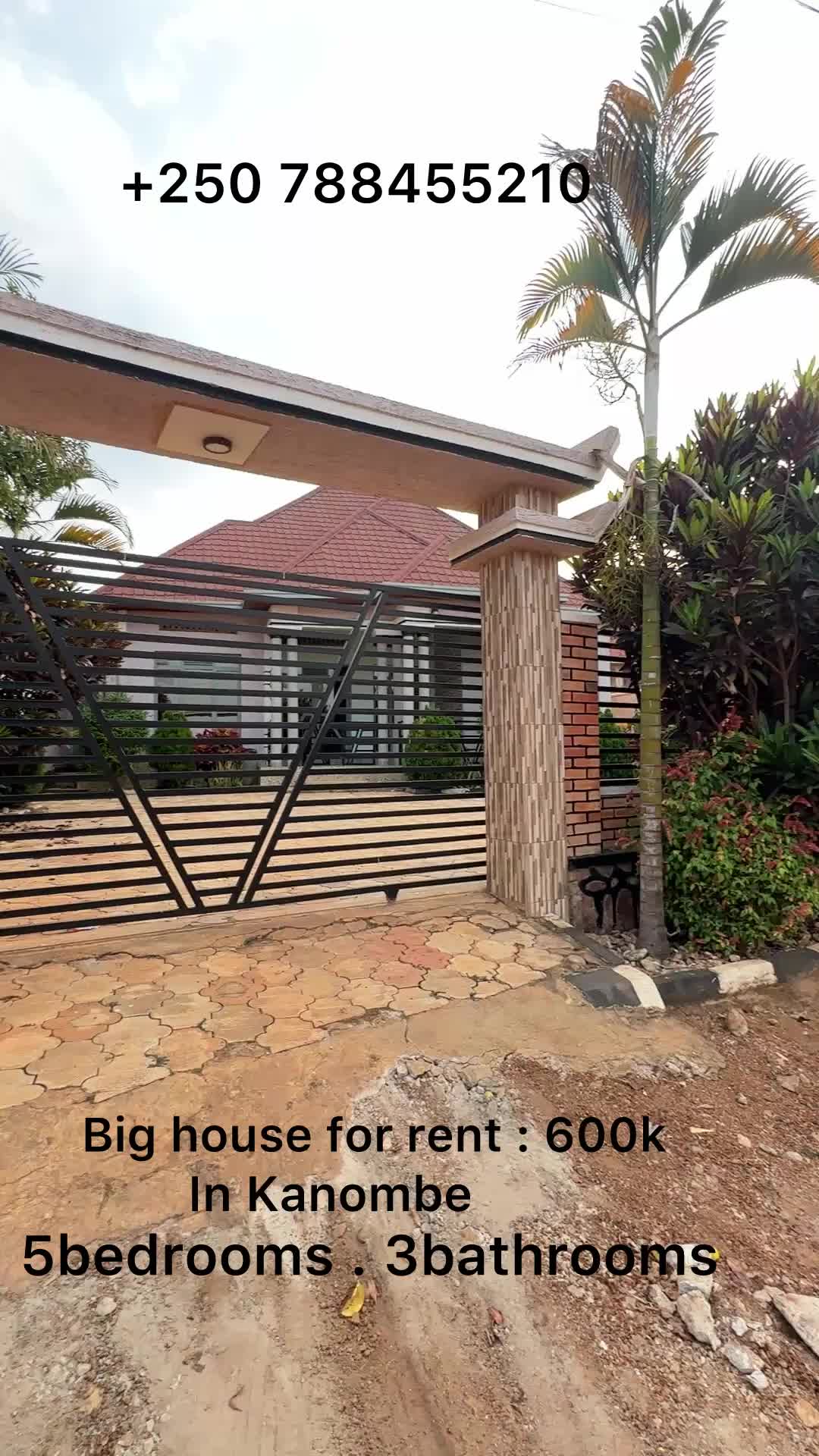 Nice and big house for rent in Kanombe : 600k . 5bedrooms .3bathrooms . Call or WhatsApp : +250 788455210