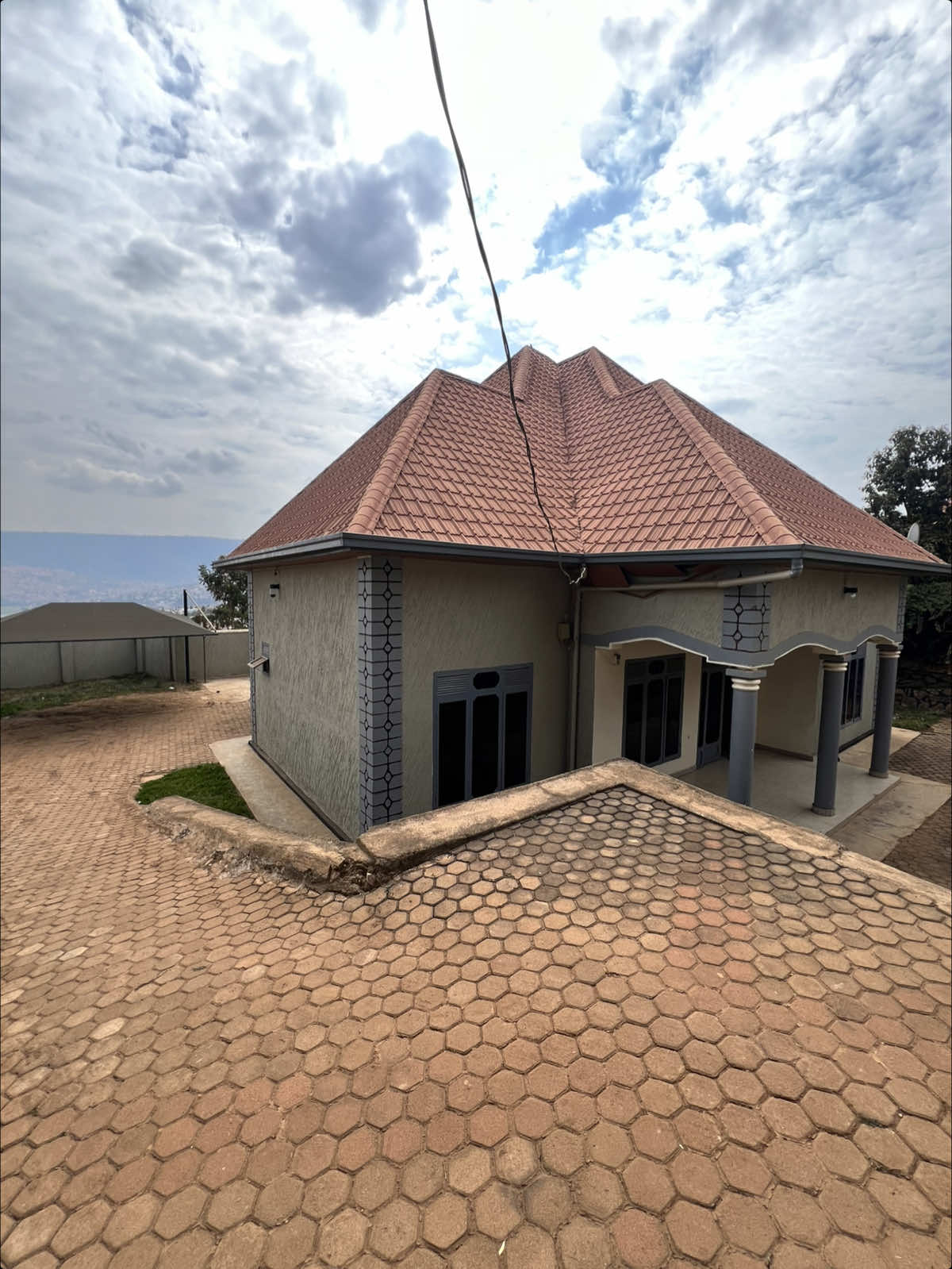 HOT DEAL – SPACIOUS 4-BEDROOM HOUSE IN KAGUGU