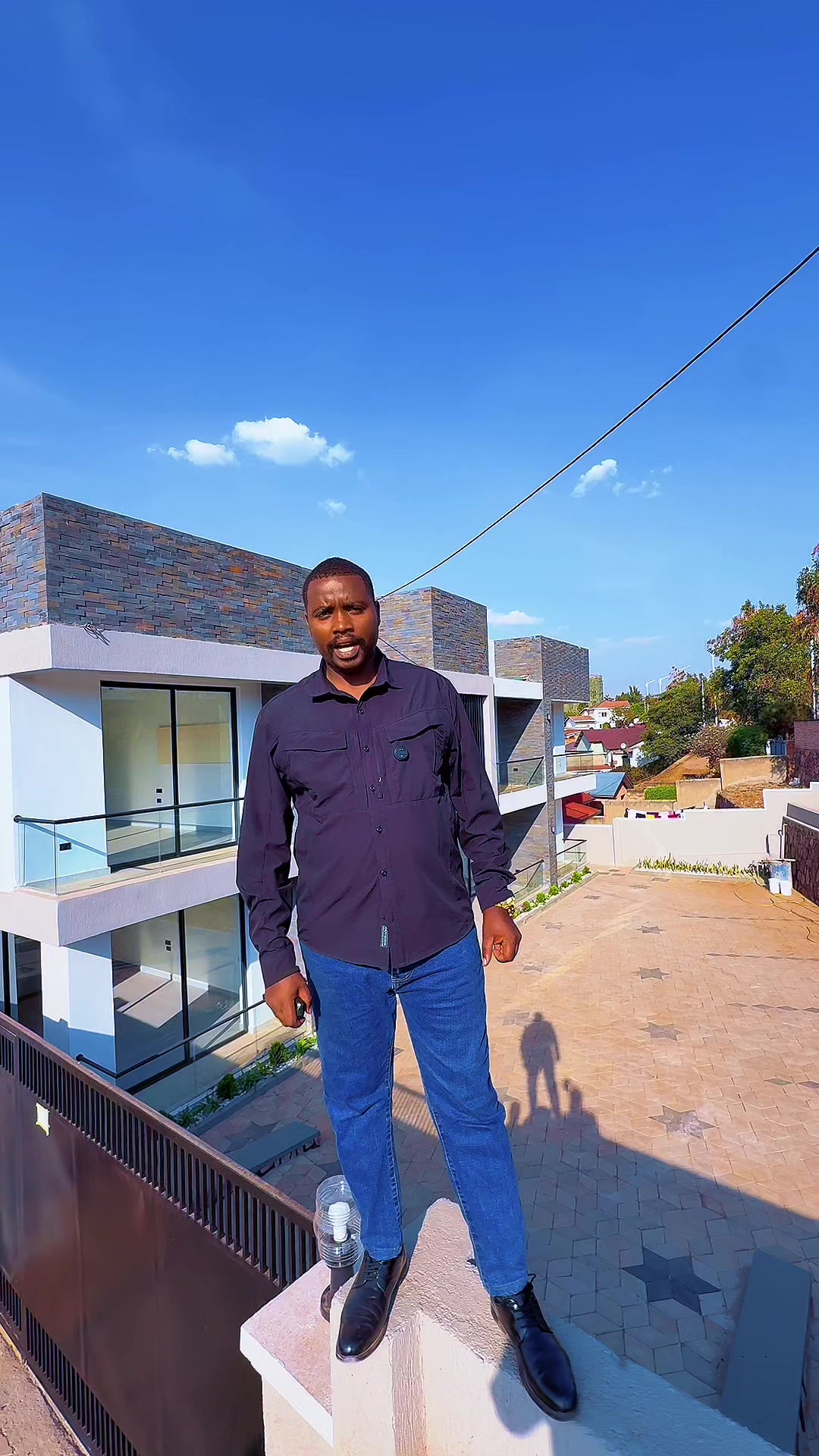 APARTMENTS FOR SALE – KANOMBE!
