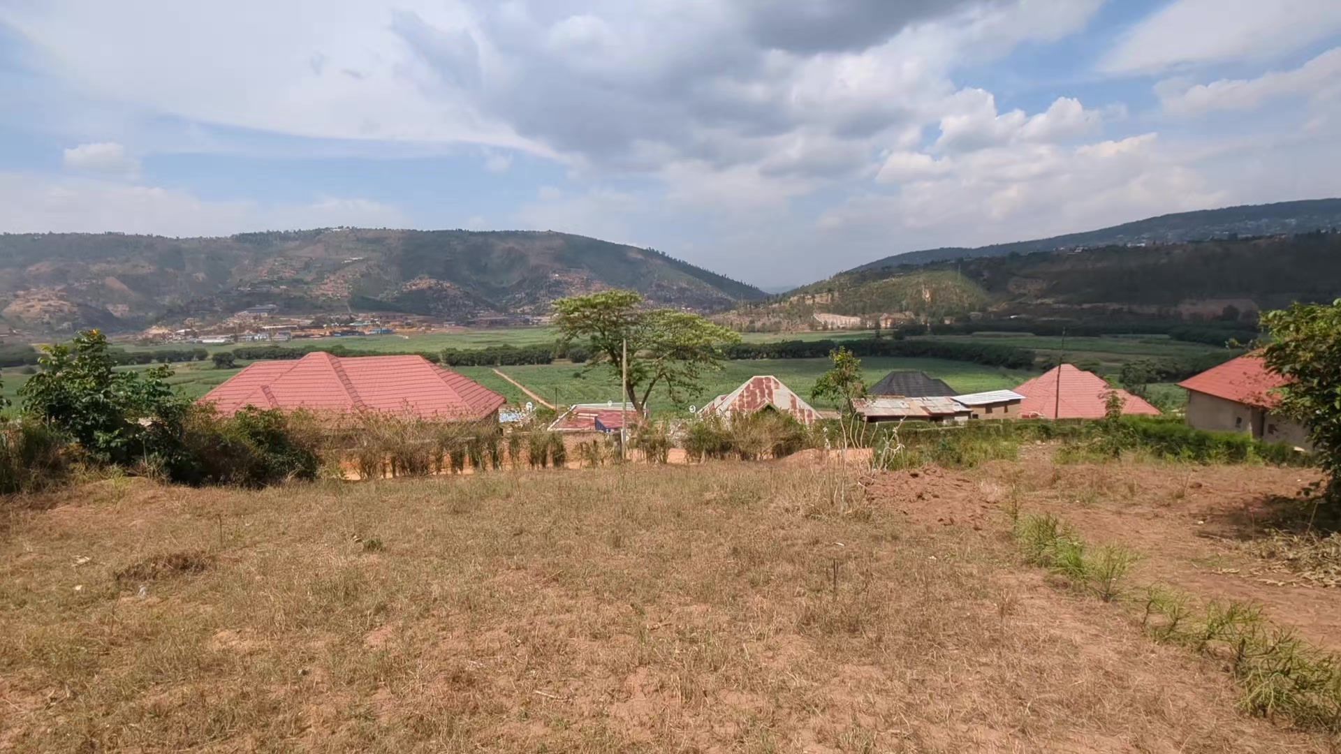 300 sqm Plot for Sale in Runda, Kamonyi