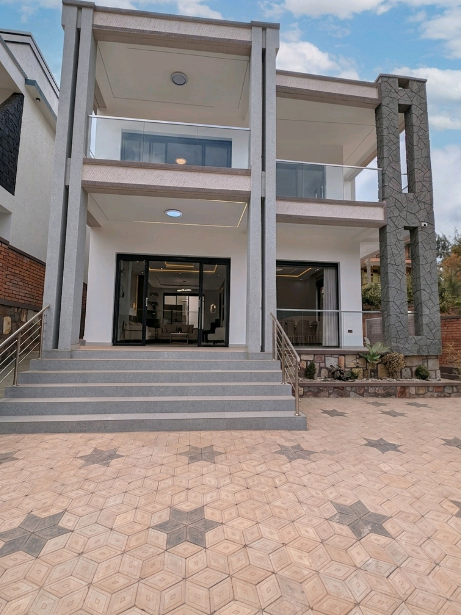 BEAUTIFUL MODERN HOME FOR SALE IN KIBAGABAGA