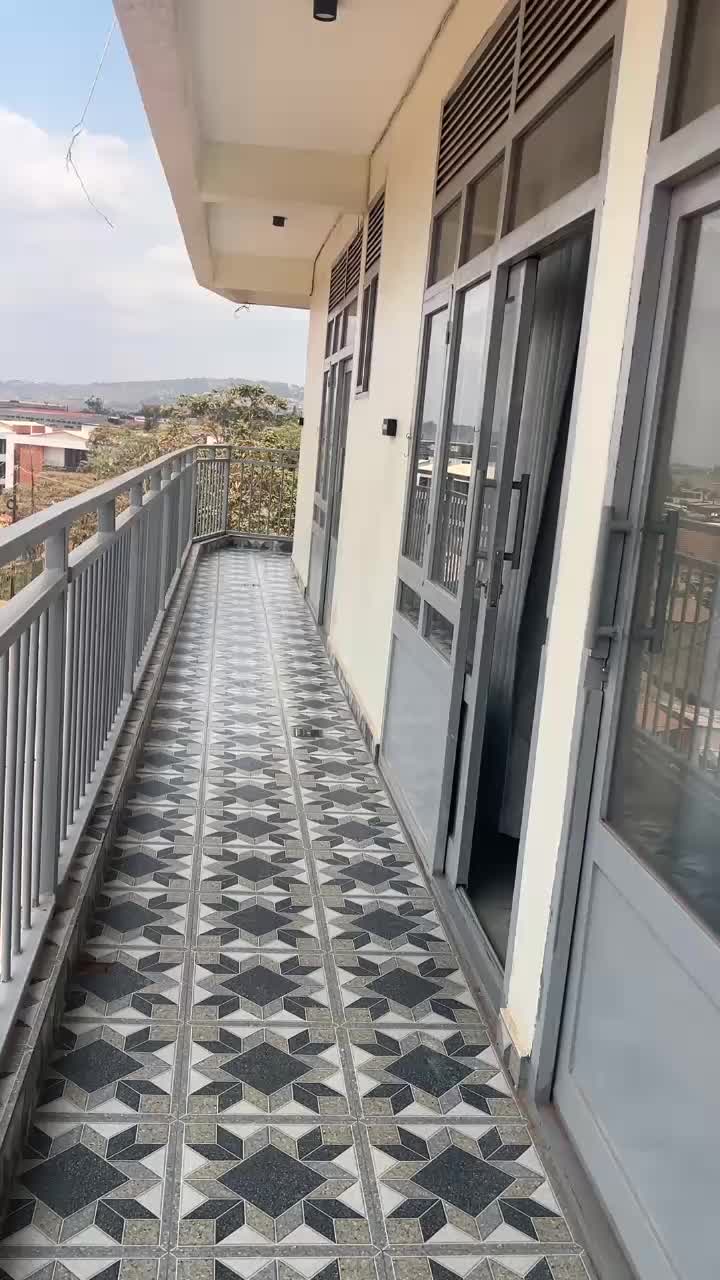full furnished Apartment for rent Remera on tarmac road 400k 1bed Sitting Room Kitchen inside parking furnished Apartmen
